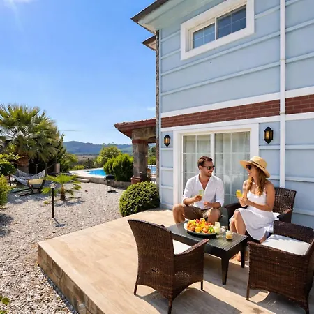 Вилла Sana - Private Pool 4br Nature Retreat -